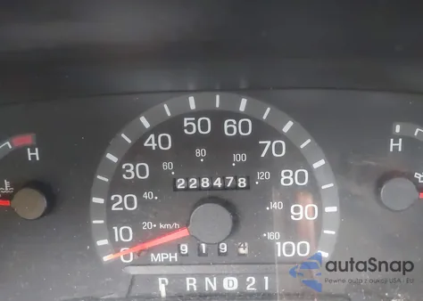 2000 Ford E-350 Super Duty Xl/Xlt z USA, uszkodzony, nr VIN 1FBSS31L1YHA09143